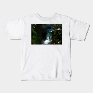 bll waterfall Kids T-Shirt